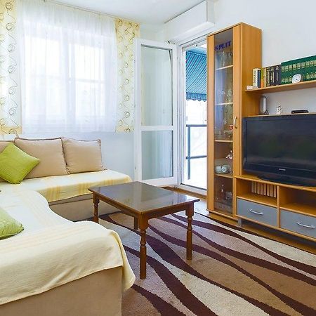 Apartment Mesin Split Exterior photo